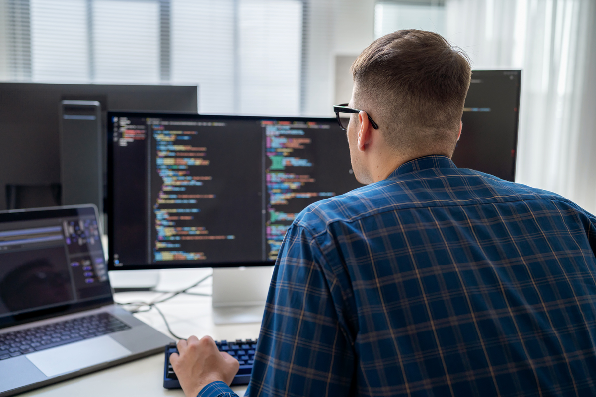 什么是php程序员/php是一种什么编程语言