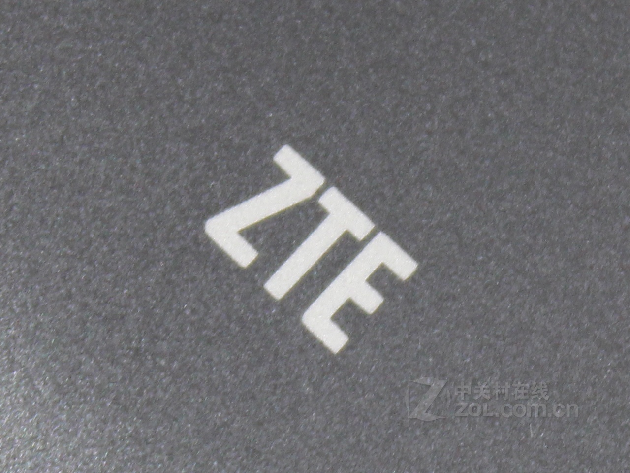 【中兴v880什么时候上市的,中兴v880什么时候上市的手机】