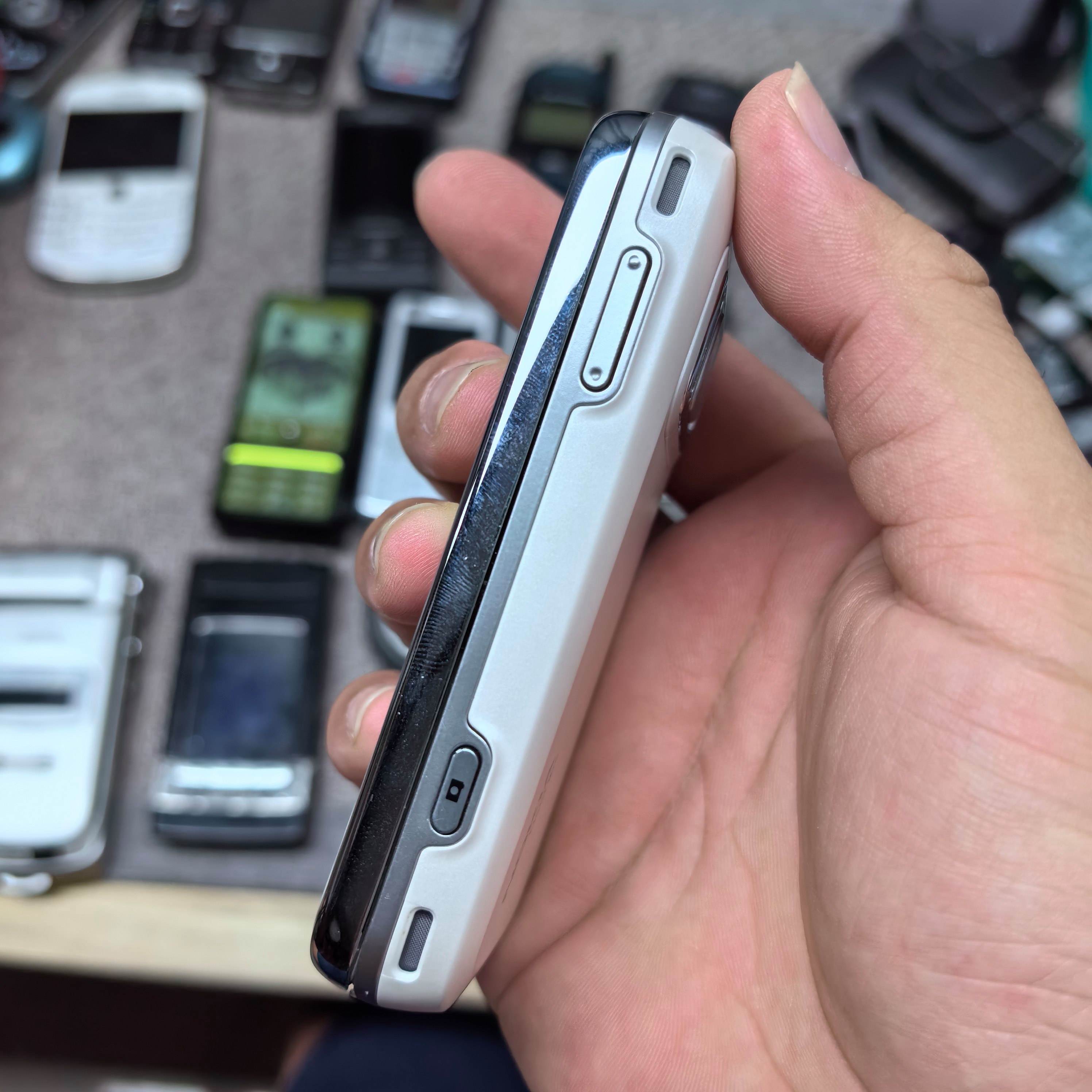 诺基亚滑盖5300（诺基亚滑盖5300在2005年价格）