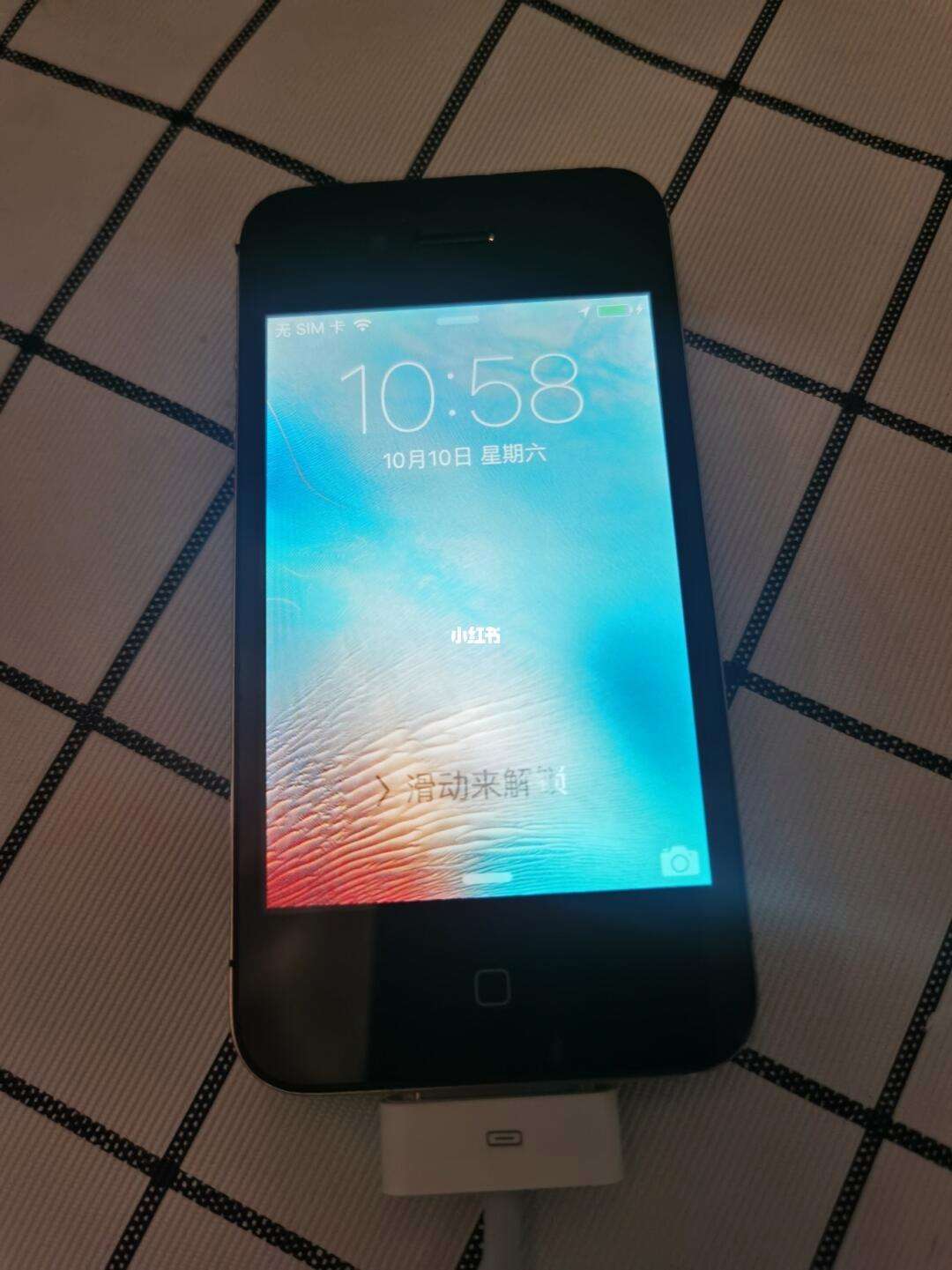 【苹果4s手机图片,苹果4s手机图片高清】