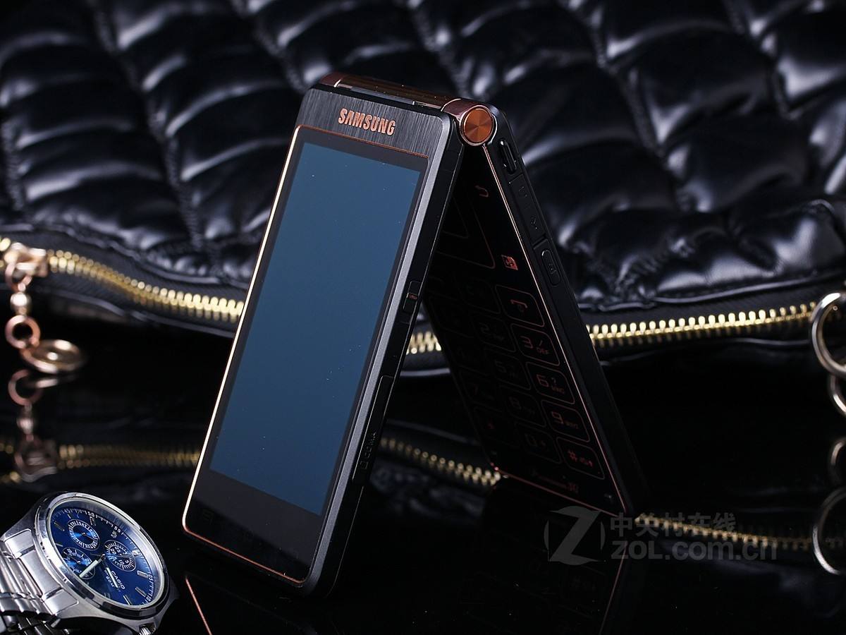 三星w2021翻盖手机新款/三星w2020翻盖手机上市时间