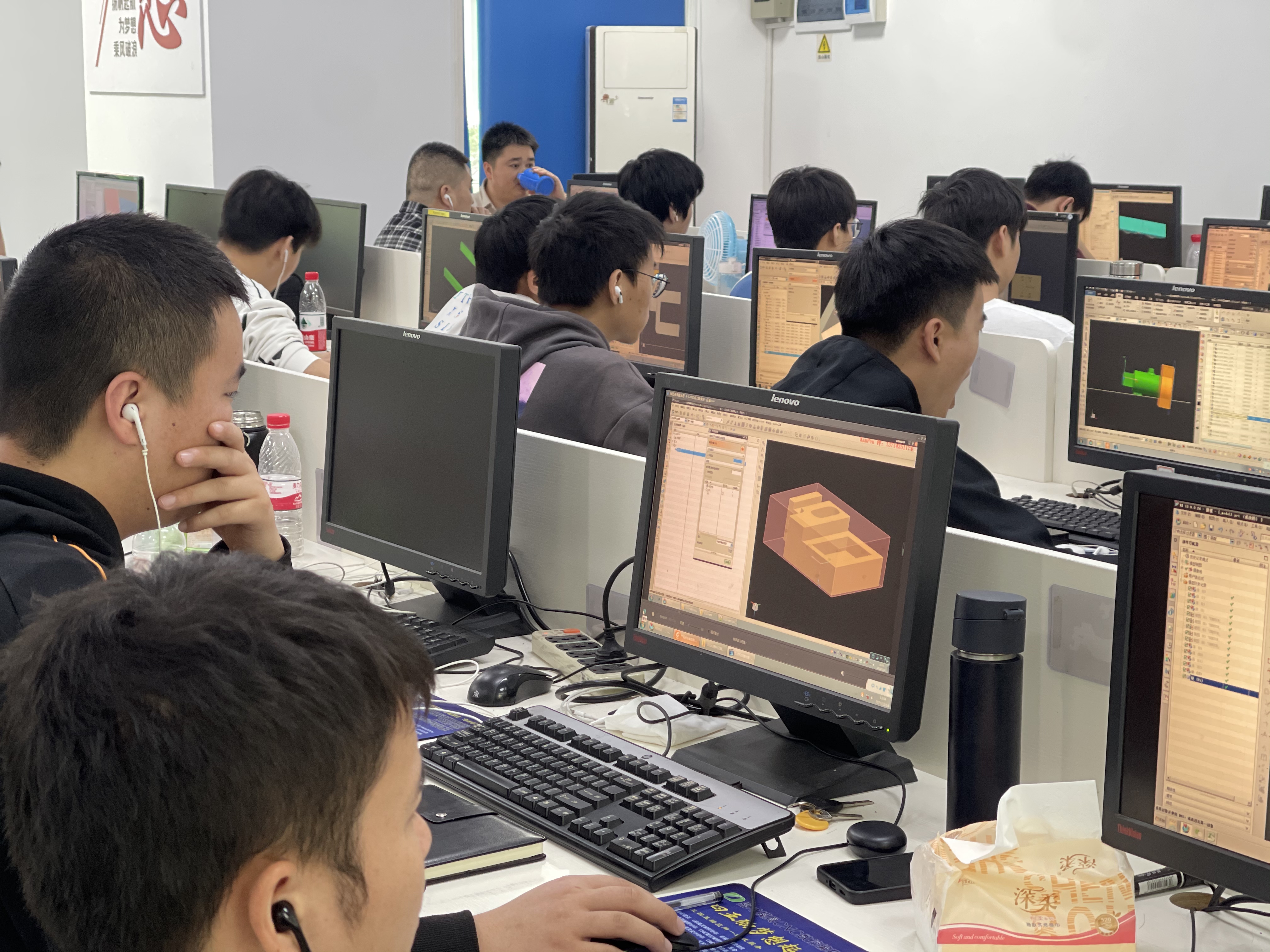 计算机培训班（北京哪里可以学计算机培训班）
